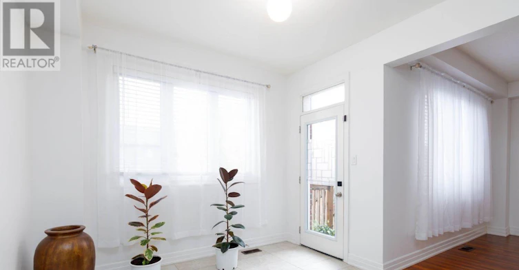 18 Hutton Crescent, Essa, ON, L0M 1B6 - 6