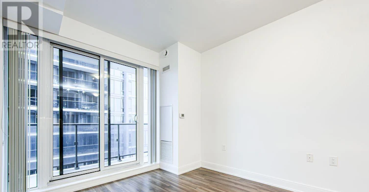 1210B-9600 Yonge Street, Richmond Hill, ON, L4C 0X3 - 10