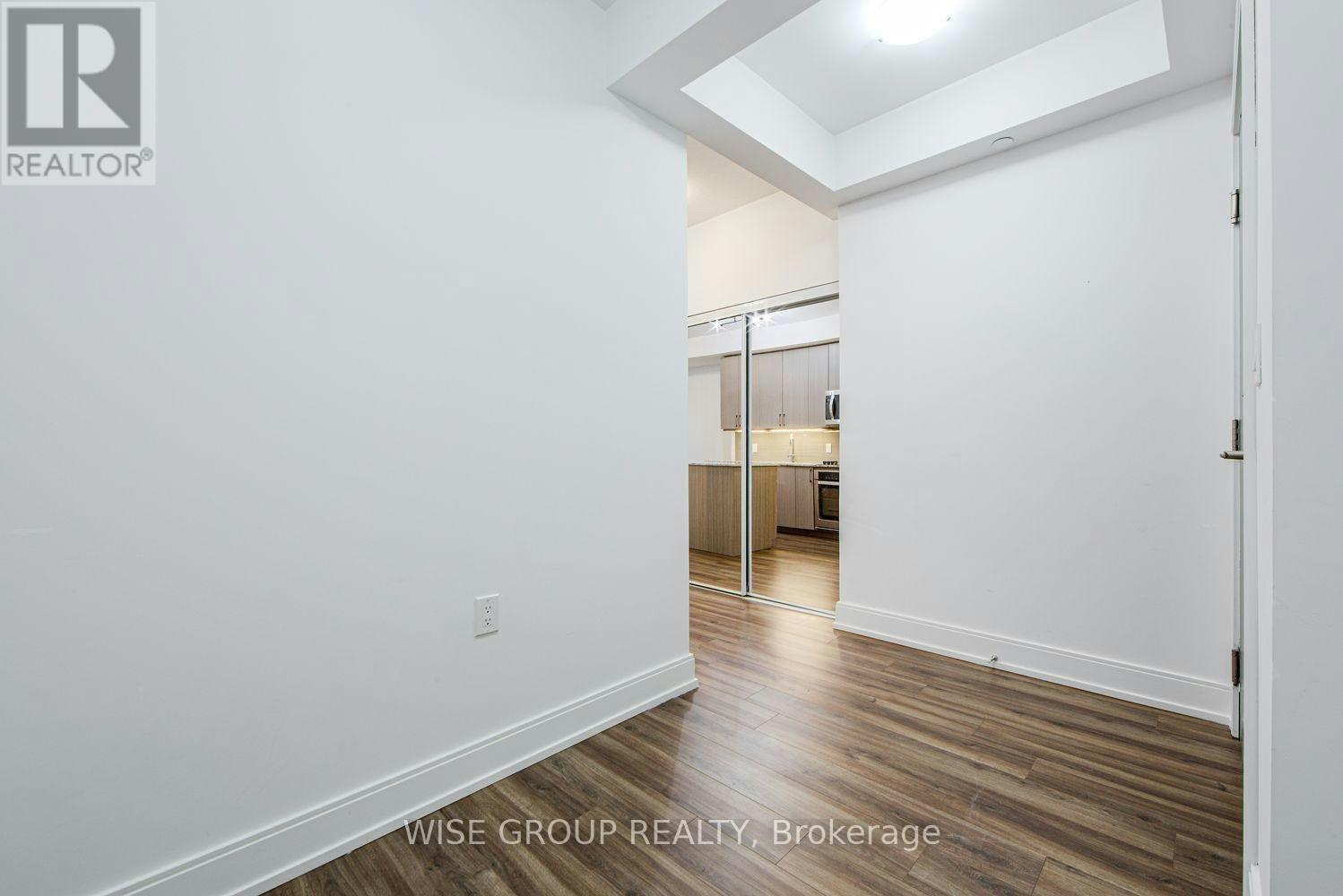 1210B-9600 Yonge Street, Richmond Hill, ON, L4C 0X3 - 6