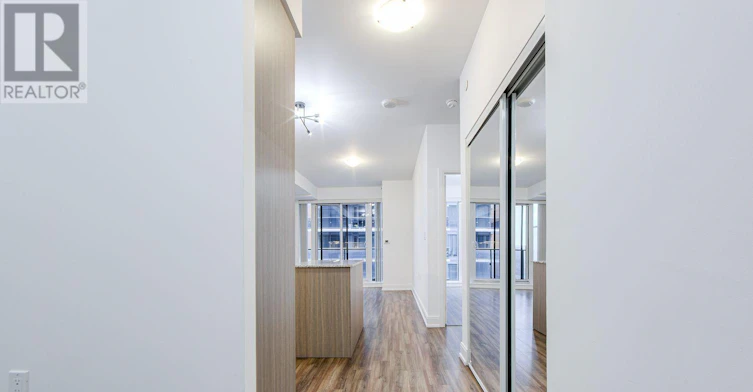 1210B-9600 Yonge Street, Richmond Hill, ON, L4C 0X3 - 3
