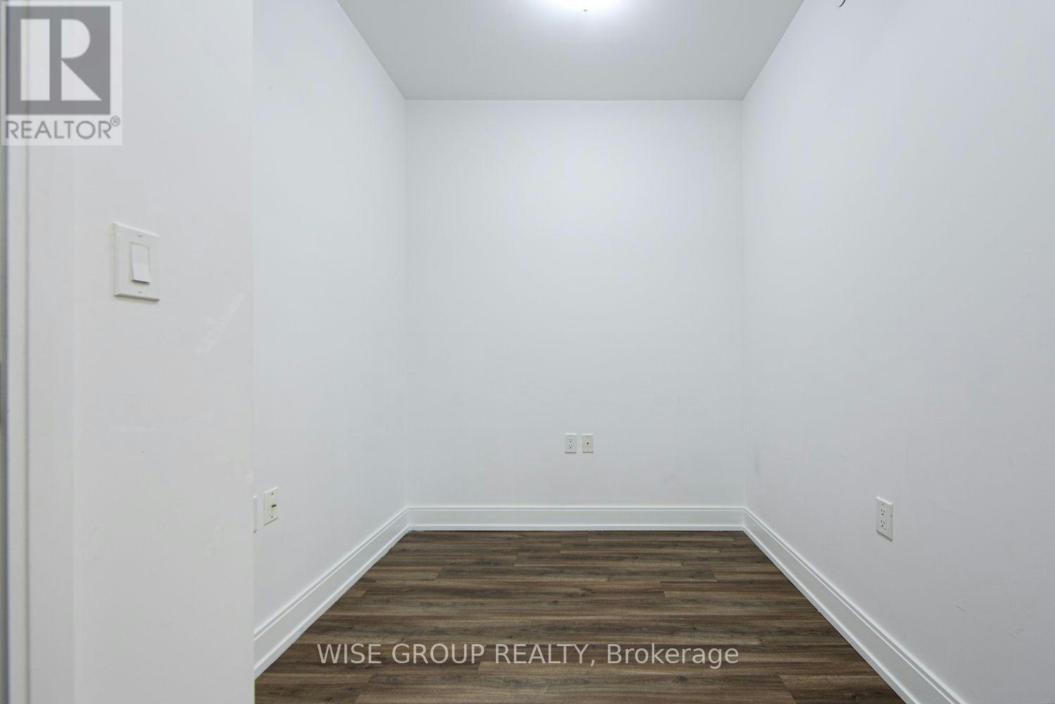 1210B-9600 Yonge Street, Richmond Hill, ON, L4C 0X3 - 4