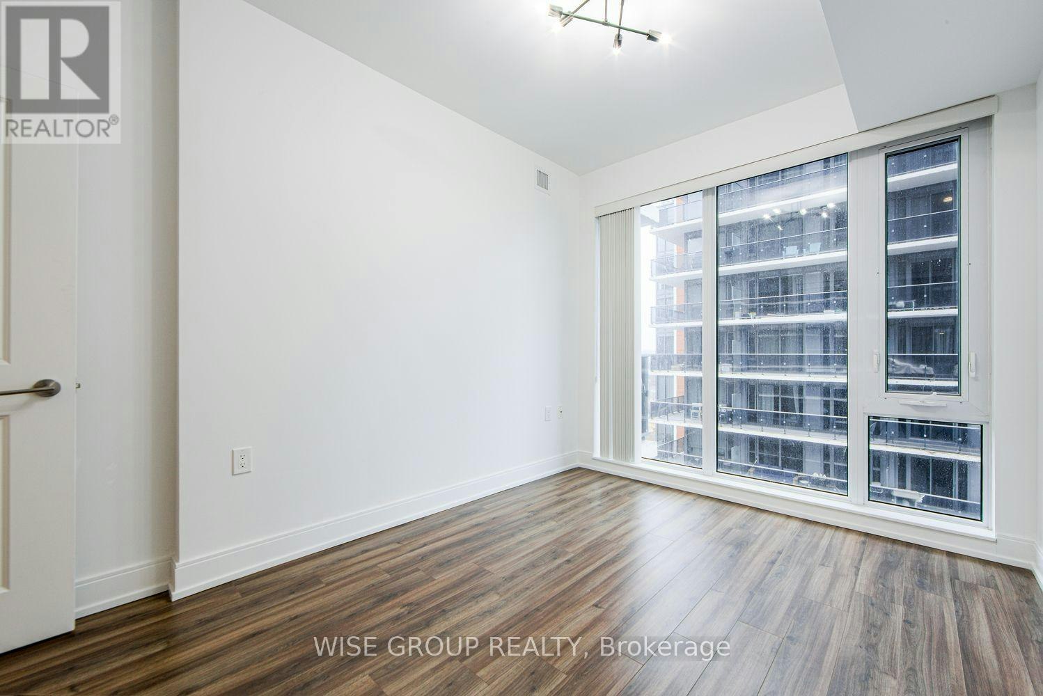 1210B-9600 Yonge Street, Richmond Hill, ON, L4C 0X3 - 24