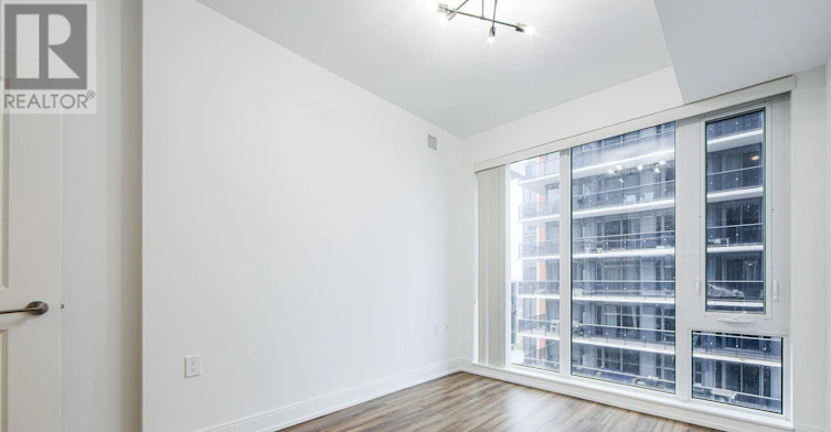 1210B-9600 Yonge Street, Richmond Hill, ON, L4C 0X3 - 24