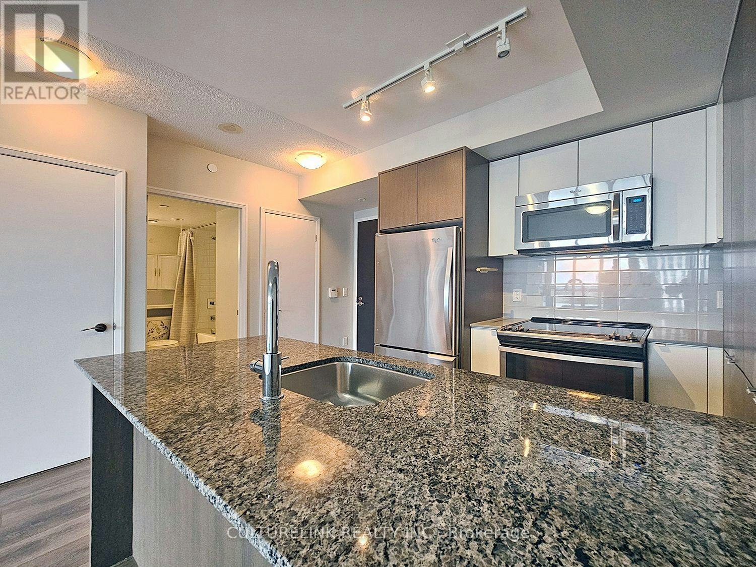 1003-9 Valhalla Inn Road, Toronto, ON, M9B 1S9 - 5