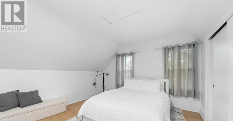 16 Elks Street, Prince Edward County, ON, K0K 2T0 - 12