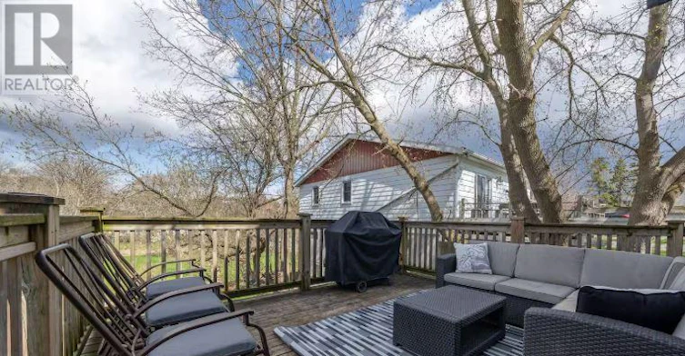 16 Elks Street, Prince Edward County, ON, K0K 2T0 - 24