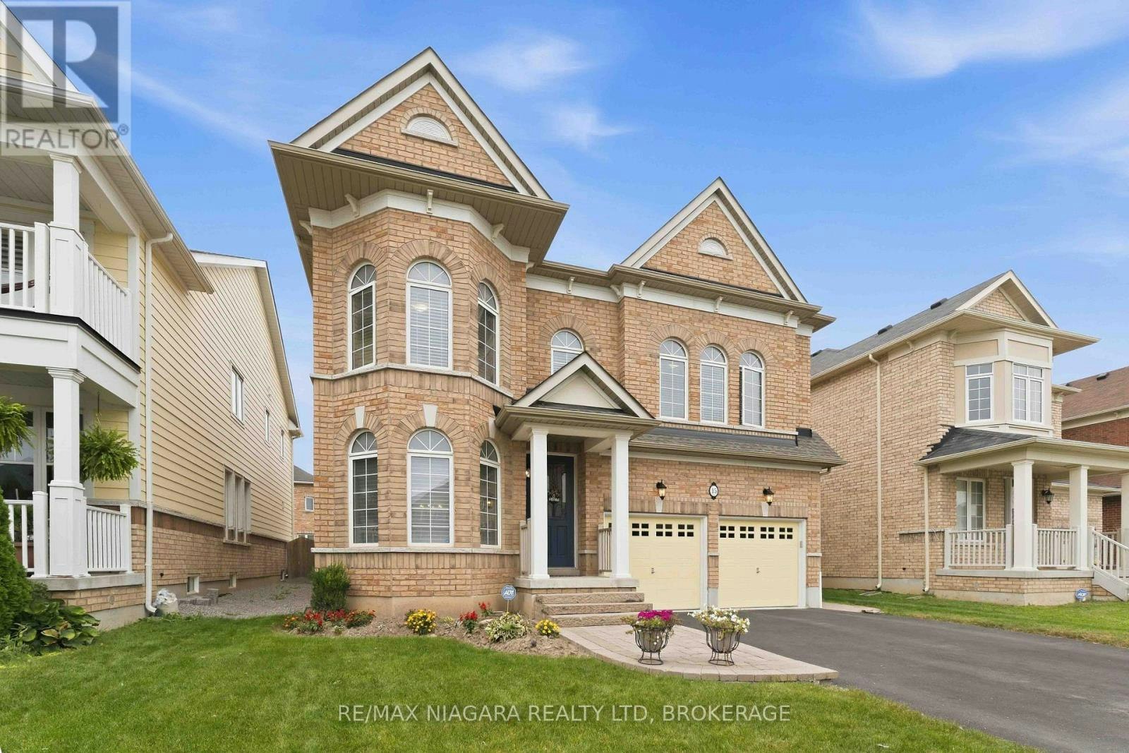 15 Fox Grape Road, Thorold, ON, L2V 5G5