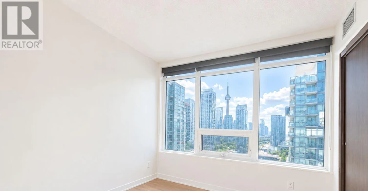 915-17 Bathurst Street, Toronto, ON, M5V 0N1 - 9