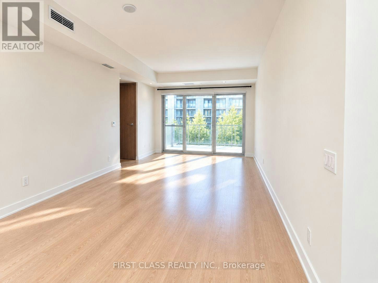 915-17 Bathurst Street, Toronto, ON, M5V 0N1 - 7