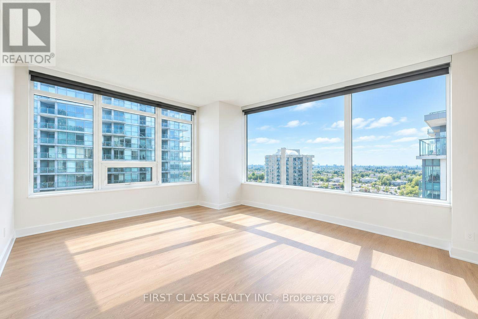 915-17 Bathurst Street, Toronto, ON, M5V 0N1 - 10