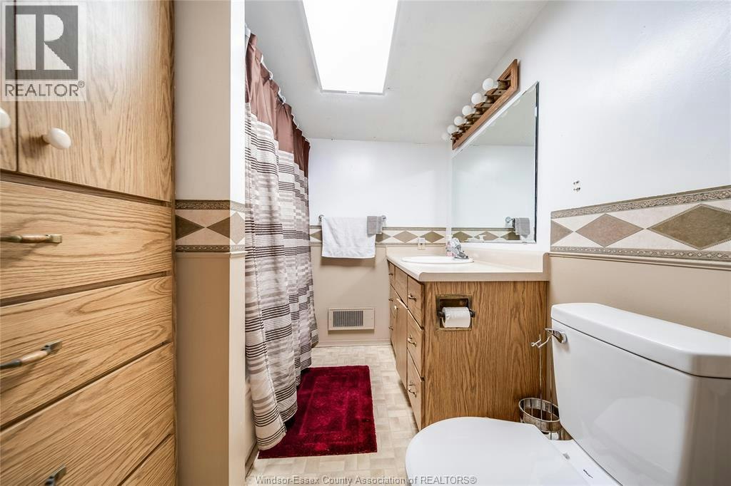 MAIN-178 First Street, Lakeshore, ON, N0R 1A0 - 37