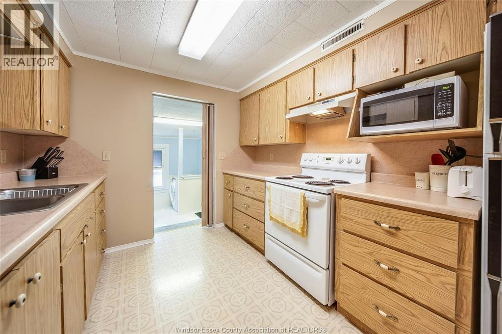 MAIN-178 First Street, Lakeshore, ON, N0R 1A0 - 30