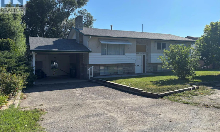 645 Pinetree Road
