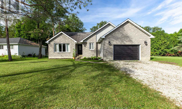 103 Dorena Crescent