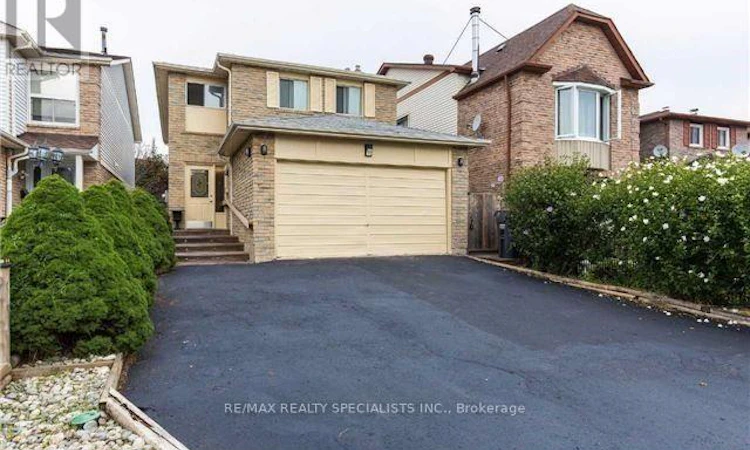 52 Abelard Avenue