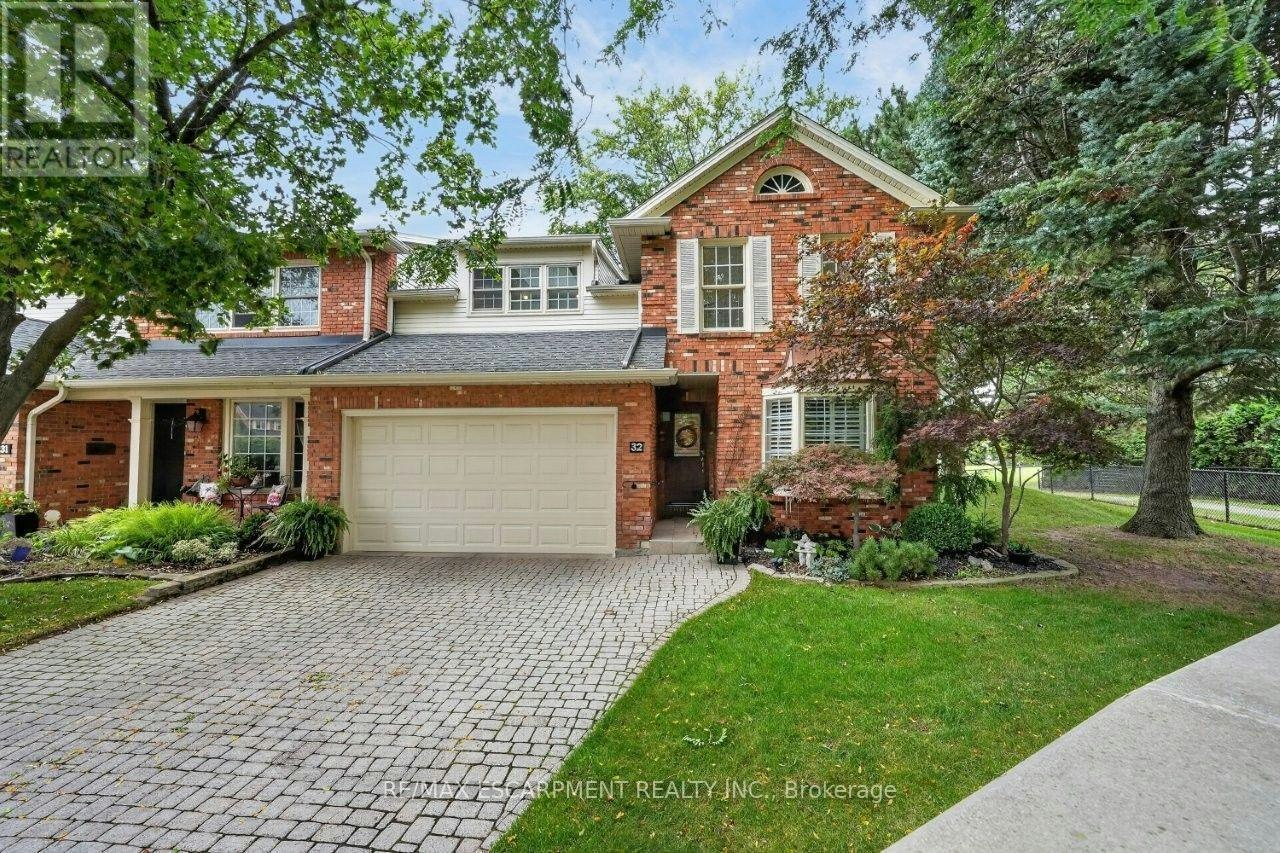 32-5 Carn Castle Gate, St. Catharines, ON, L2N 5V4