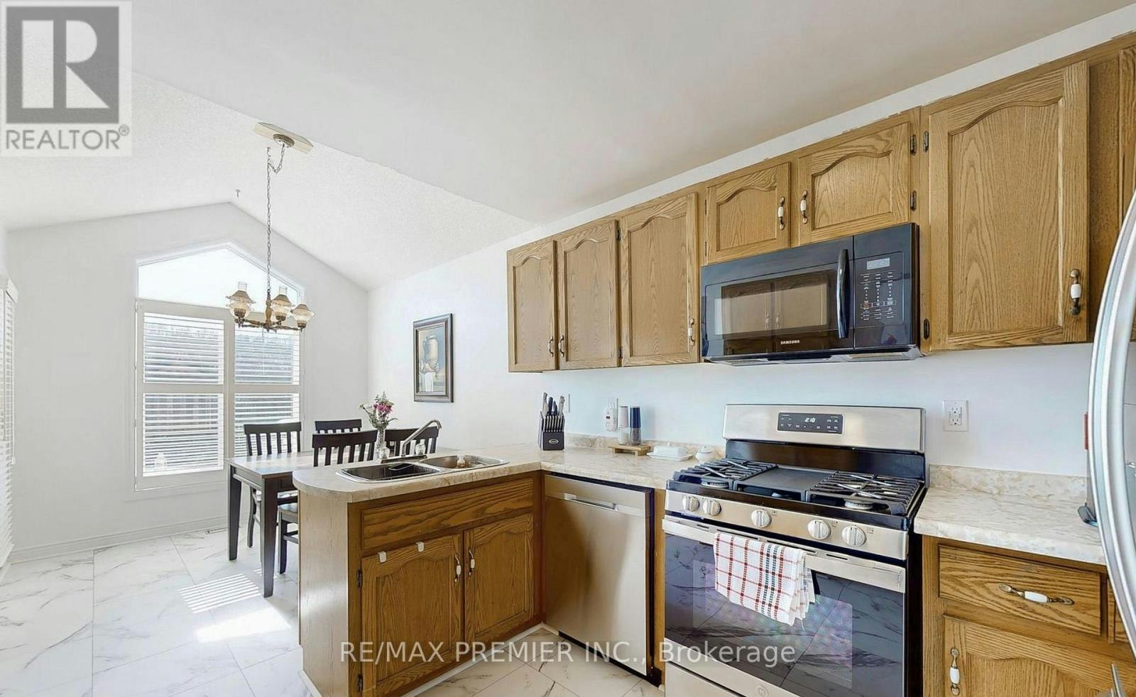 13-9 Wentworth Drive, Grimsby, ON, L3M 5H9 - 11