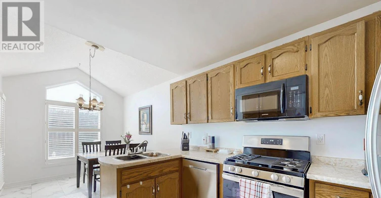 13-9 Wentworth Drive, Grimsby, ON, L3M 5H9 - 11