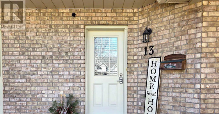 13-9 Wentworth Drive, Grimsby, ON, L3M 5H9 - 3