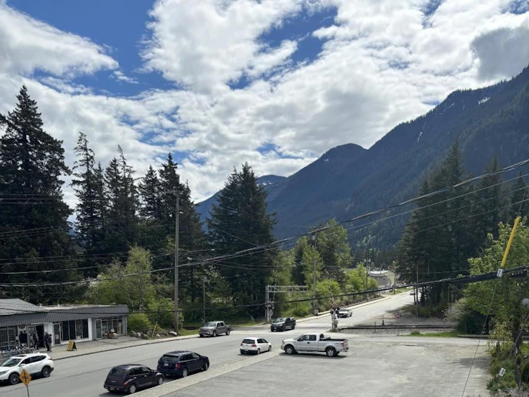 828 6th Avenue, Hope, BC, V0X 1L4 - 2