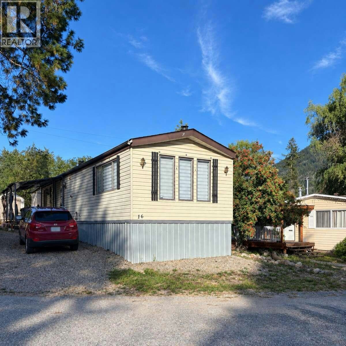 16-500 16th Avenue, Genelle, BC, V0G 1G0