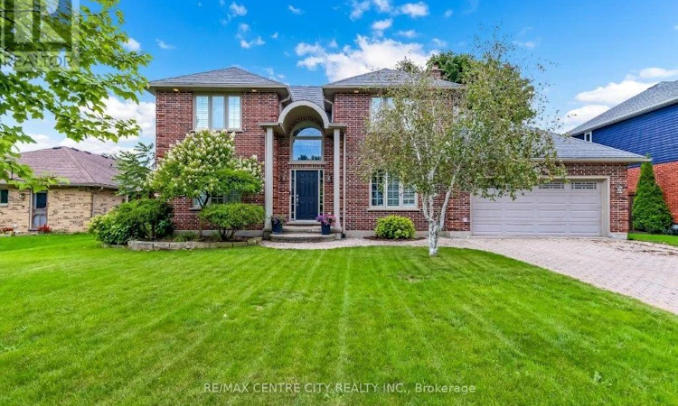 3910 Stacey Crescent