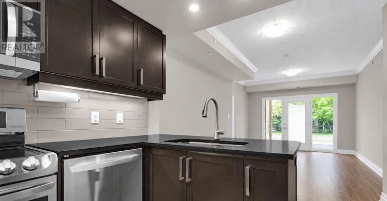 102-89 Ridout Street, London, ON, N6C 3X2 - 6