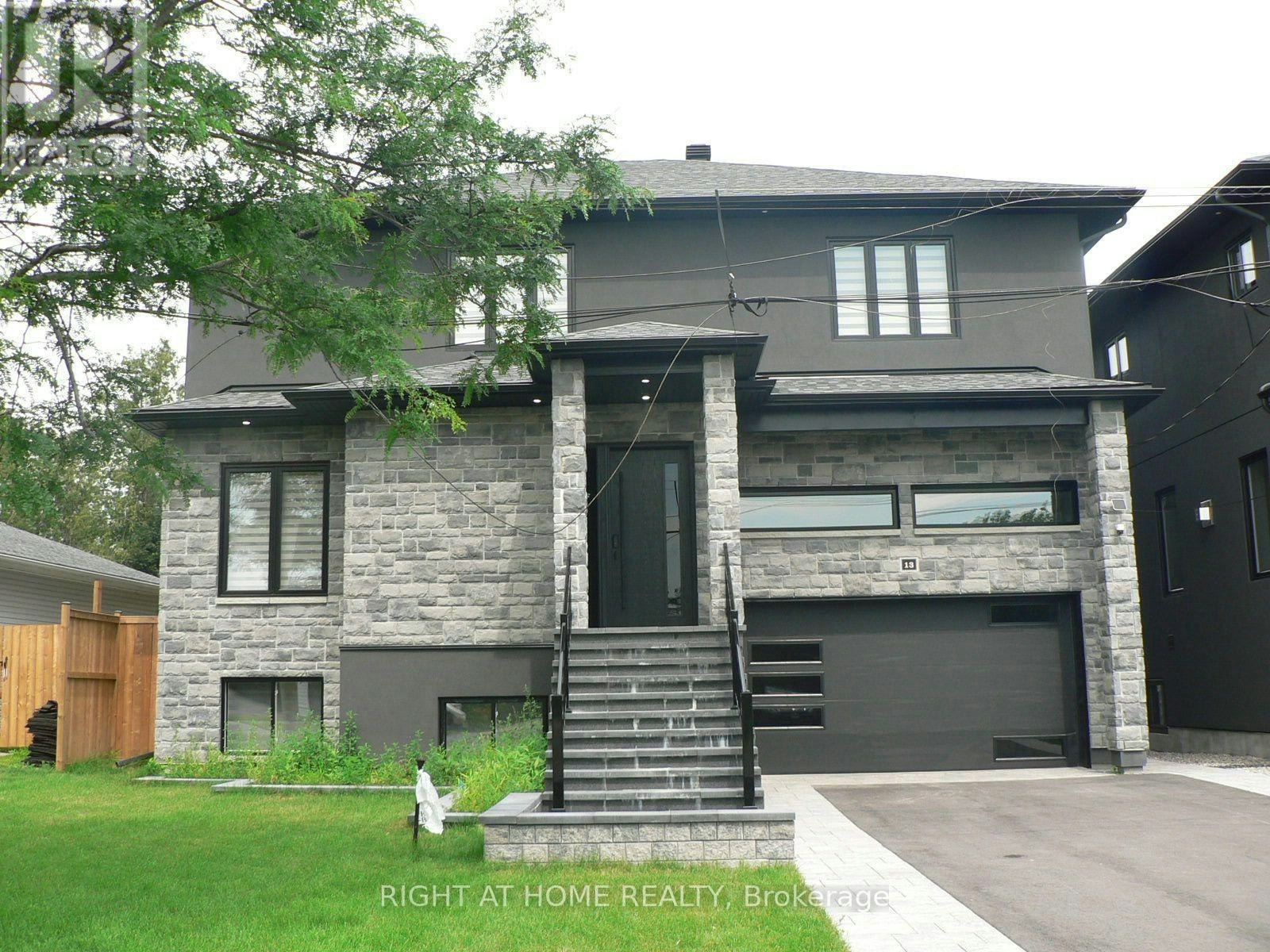 13 Bell Park Street, Ottawa, ON, K2S 1J1
