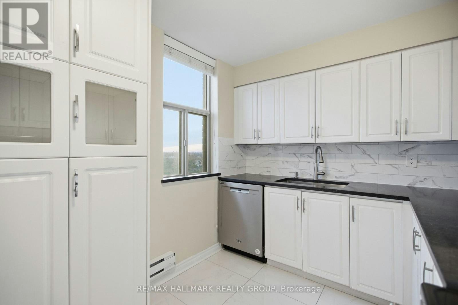 1710-2760 Carousel Crescent, Ottawa, ON, K1T 2N4 - 12