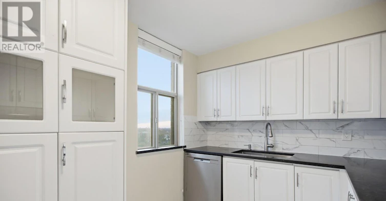 1710-2760 Carousel Crescent, Ottawa, ON, K1T 2N4 - 12