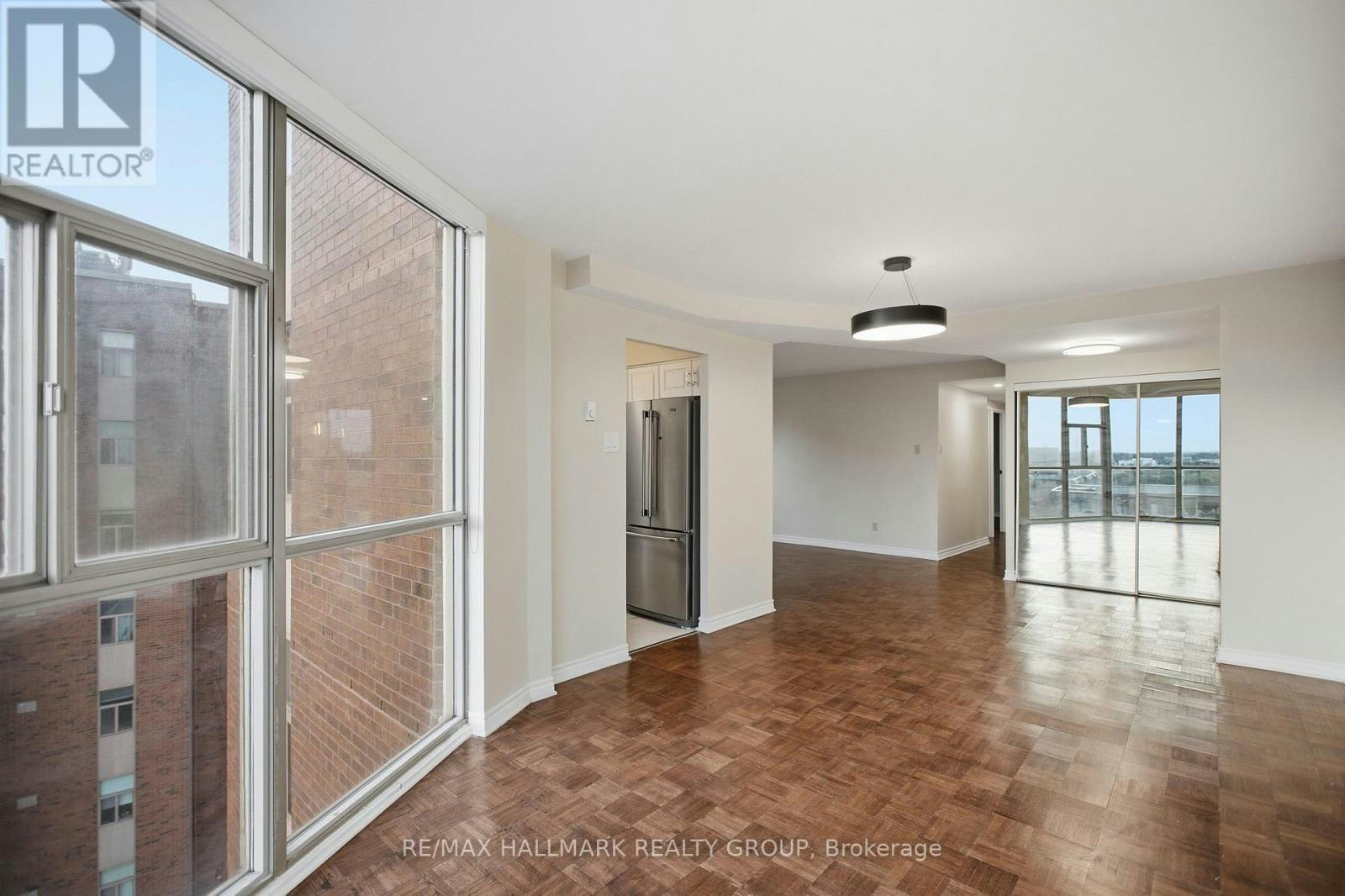1710-2760 Carousel Crescent, Ottawa, ON, K1T 2N4 - 10