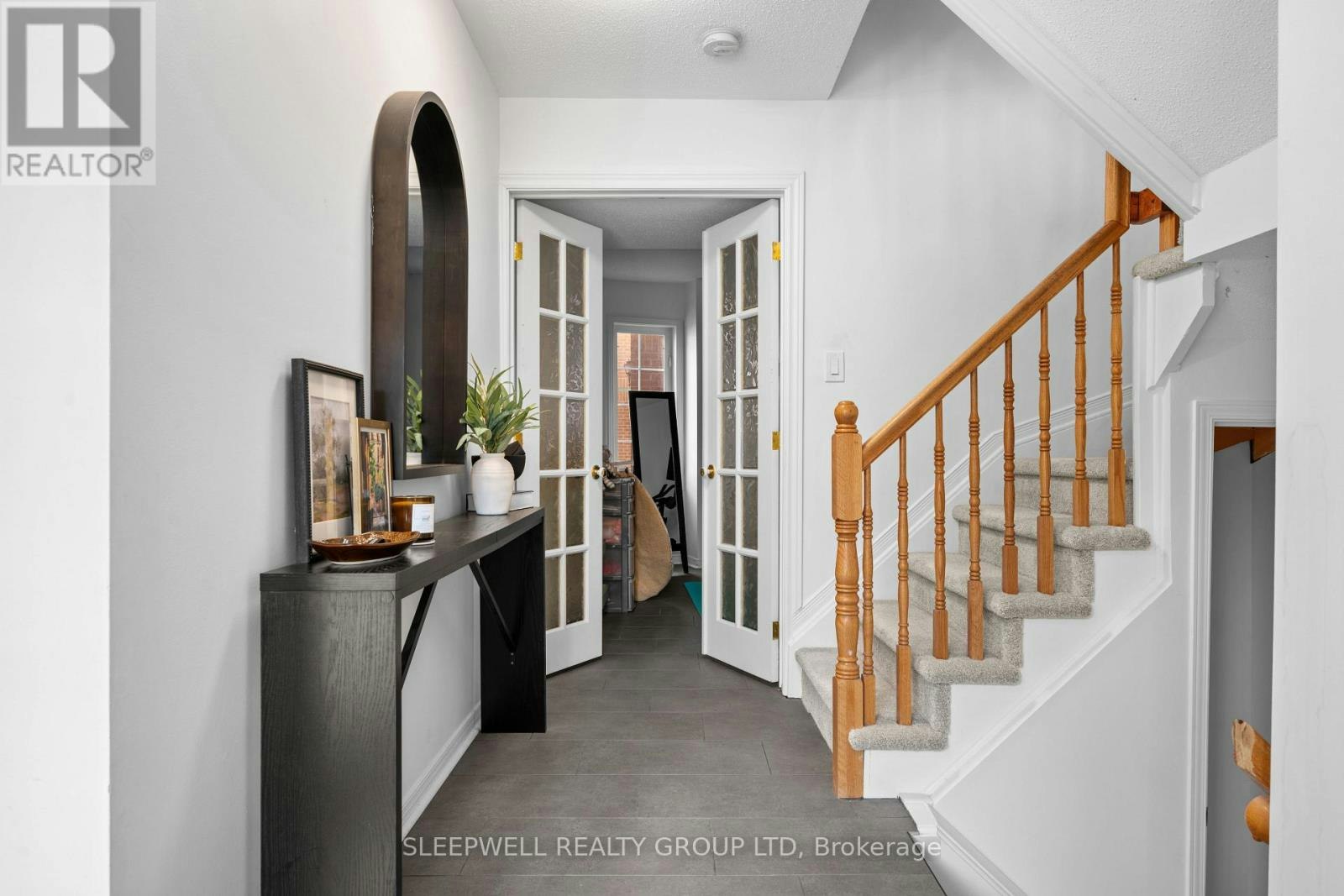 463 Cooper Street, Ottawa, ON, K1R 5H8 - 3