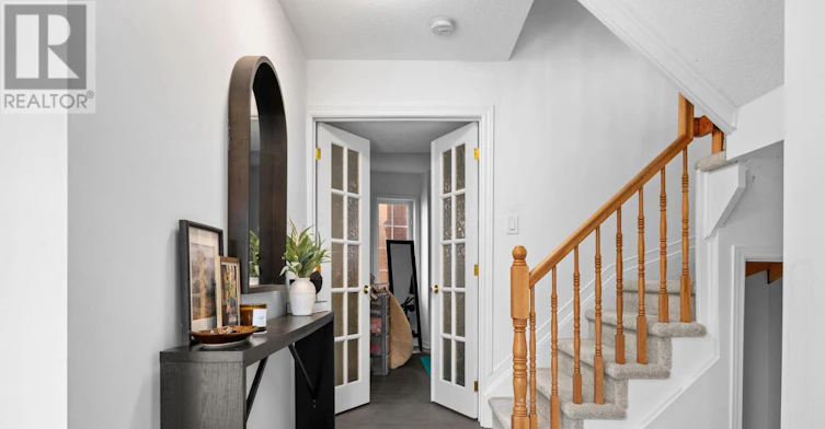 463 Cooper Street, Ottawa, ON, K1R 5H8 - 3