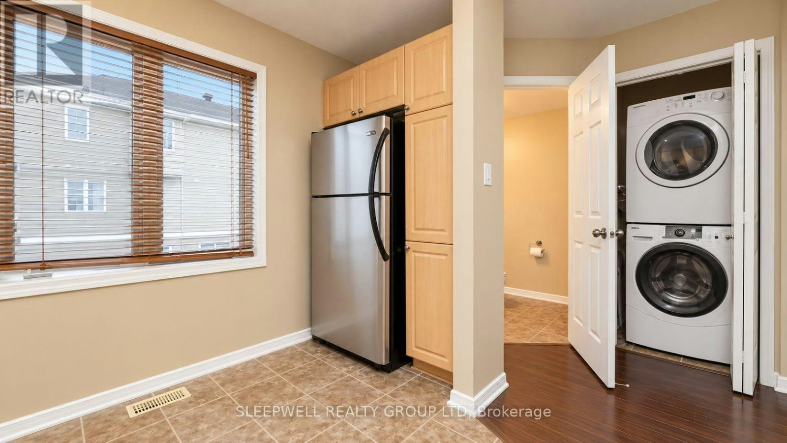 231 Kennevale Drive, Ottawa, ON, K2J 0C3 - 4