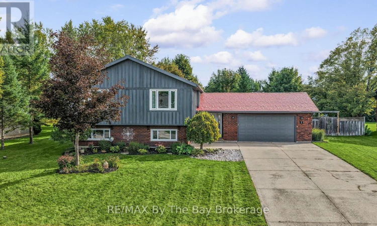 2 Red Oak Drive
