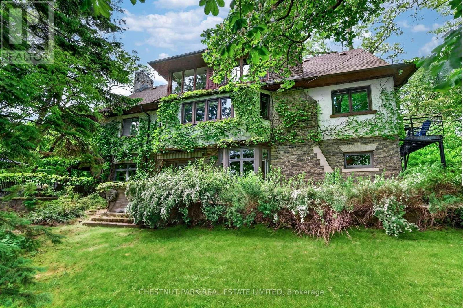 80 Wychwood Park, Toronto, ON, M6G 2V5