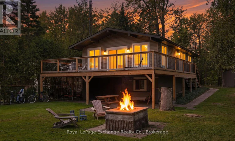 313 Spruce Crescent