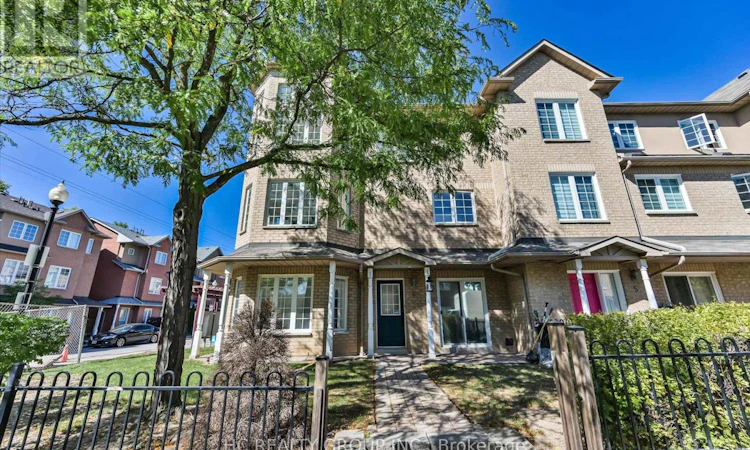 6-5 St Moritz Way