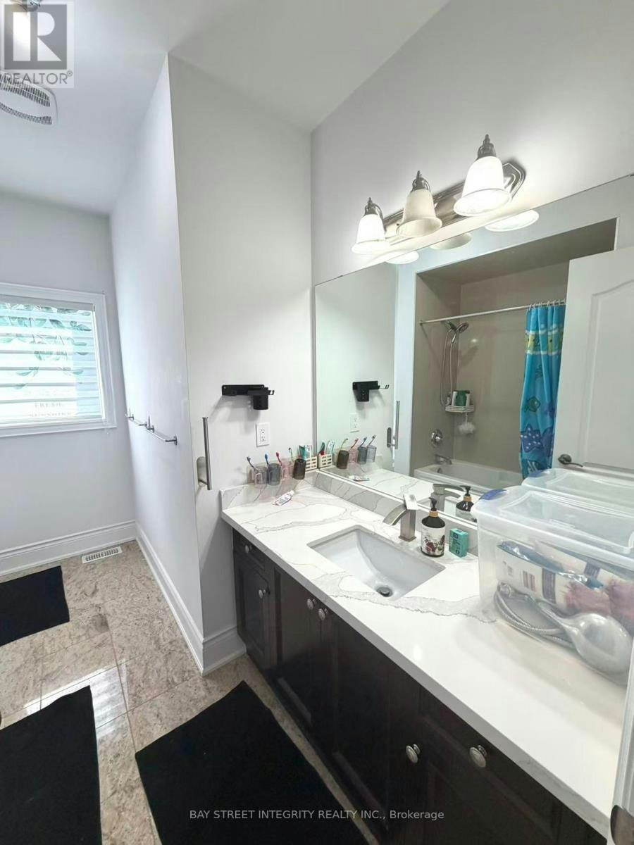 MAIN-60 Caria Court, Vaughan, ON, L4H 4G5 - 11