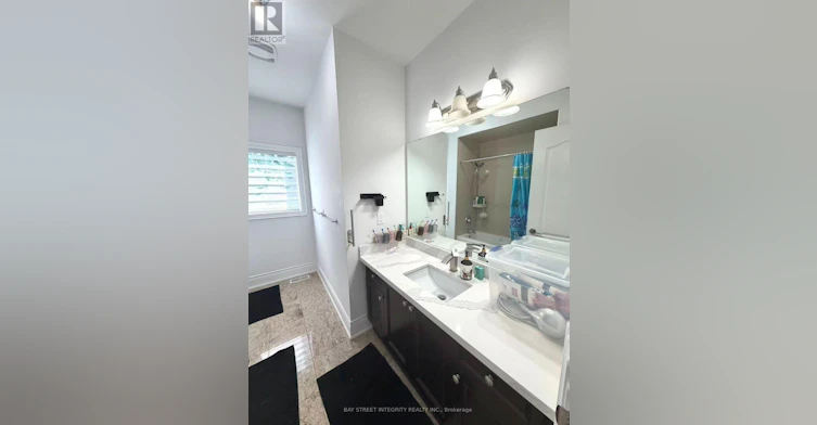 MAIN-60 Caria Court, Vaughan, ON, L4H 4G5 - 11