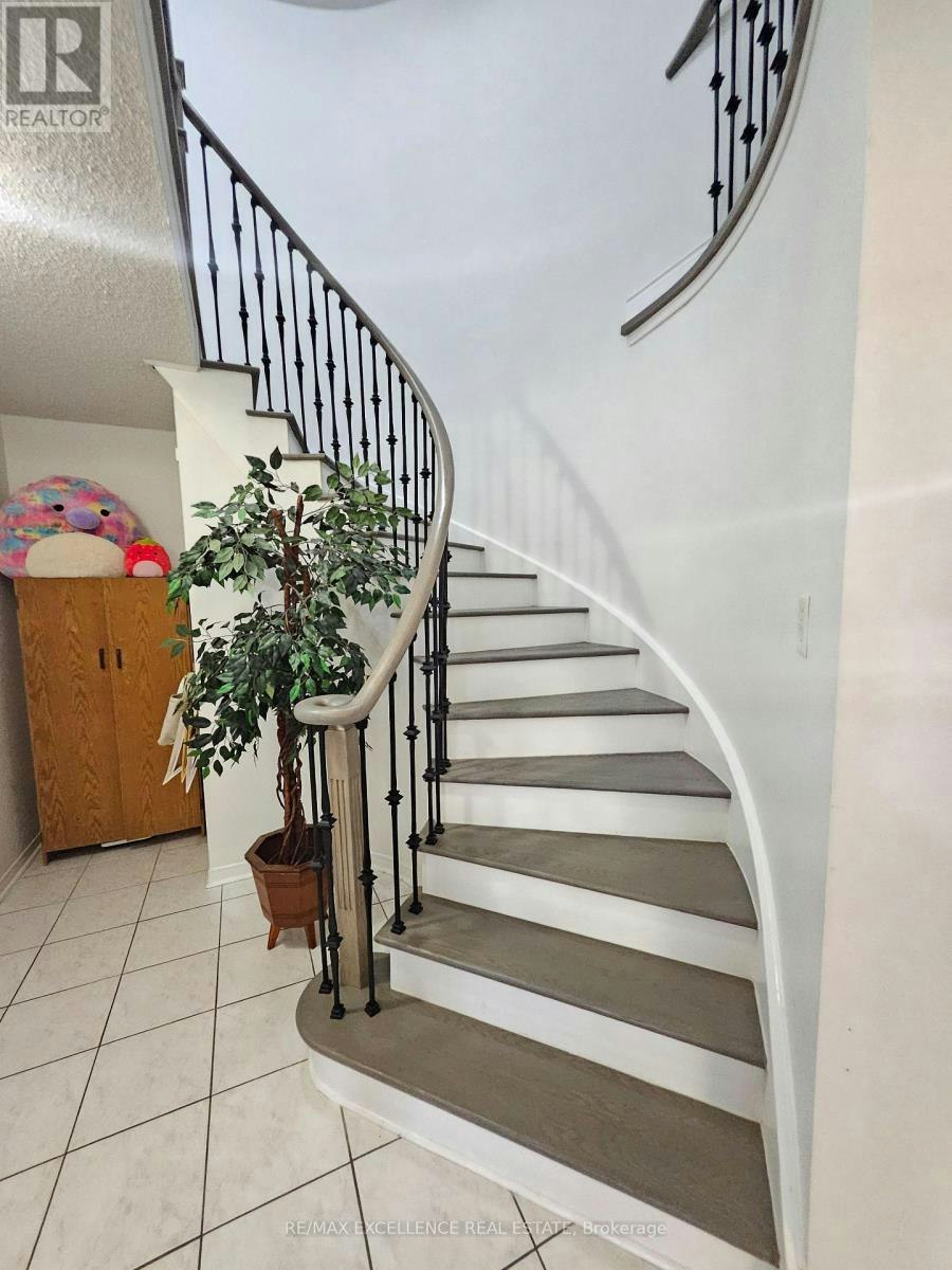 UPPER-24 Hayloft Court, Brampton, ON, L6X 4R7 - 18