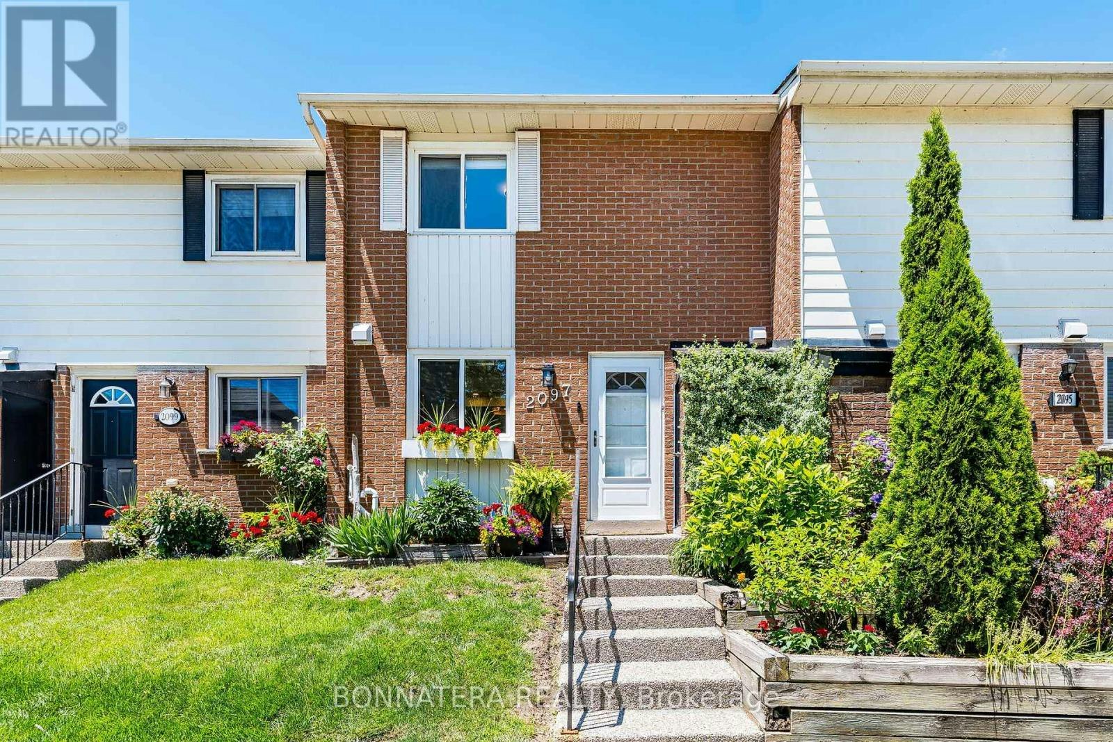 2097 Marine Drive, Oakville, ON, L6L 1B8