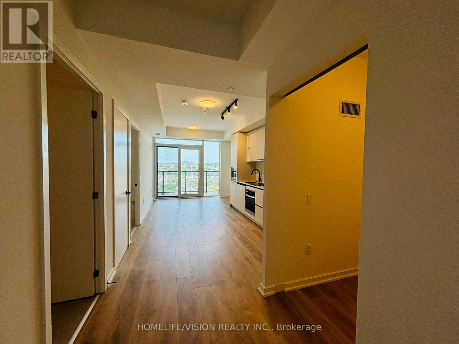 1608-10 Graphophone Grove, Toronto, ON, M6H 0E5 - 4