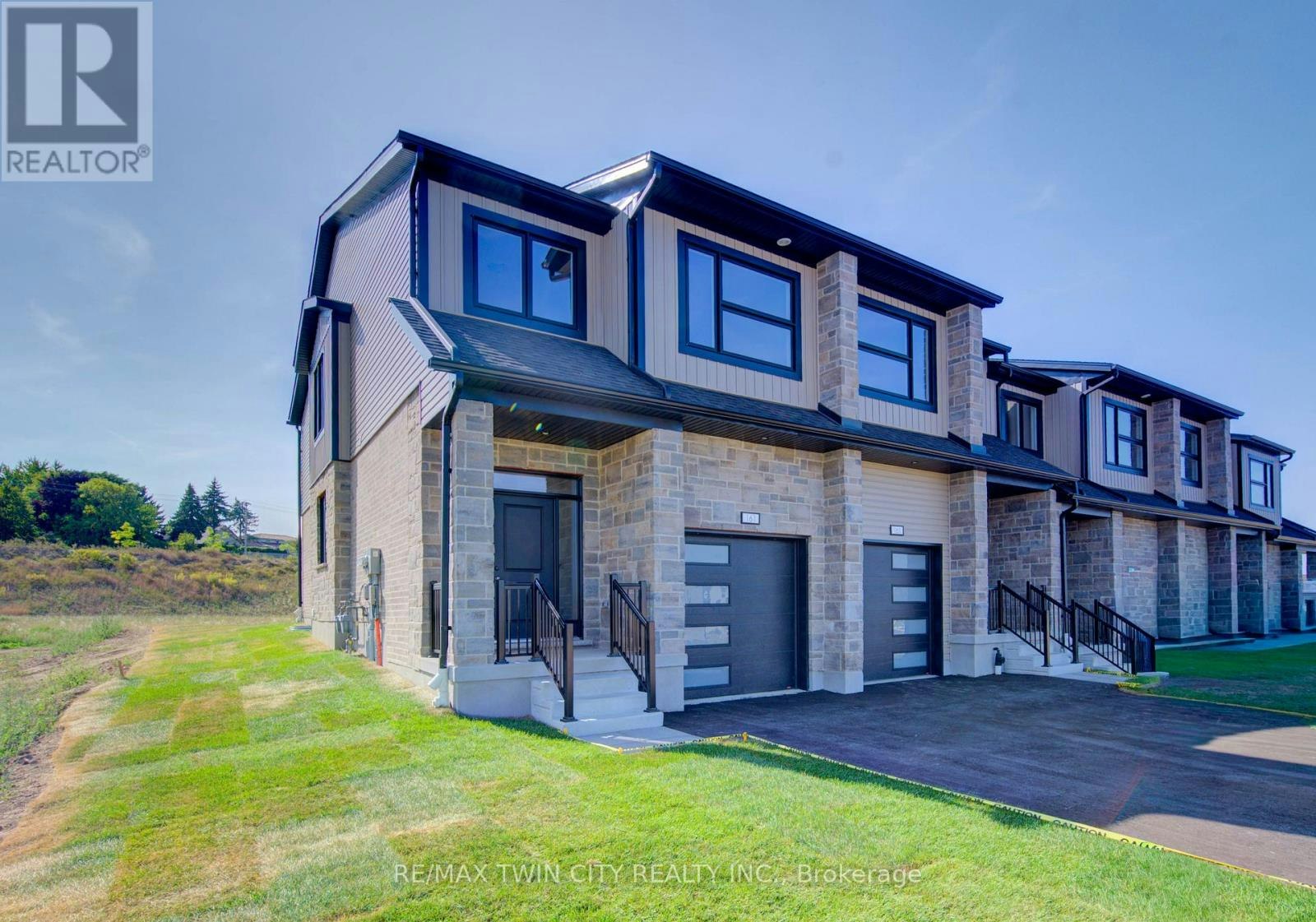 161 Dunnigan Drive, Kitchener, ON, N2B 0B1
