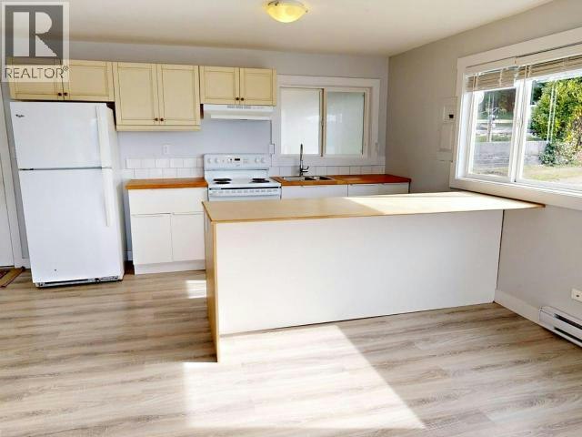2119 Palmer Road, Powell River, BC, V8A 0H8 - 12