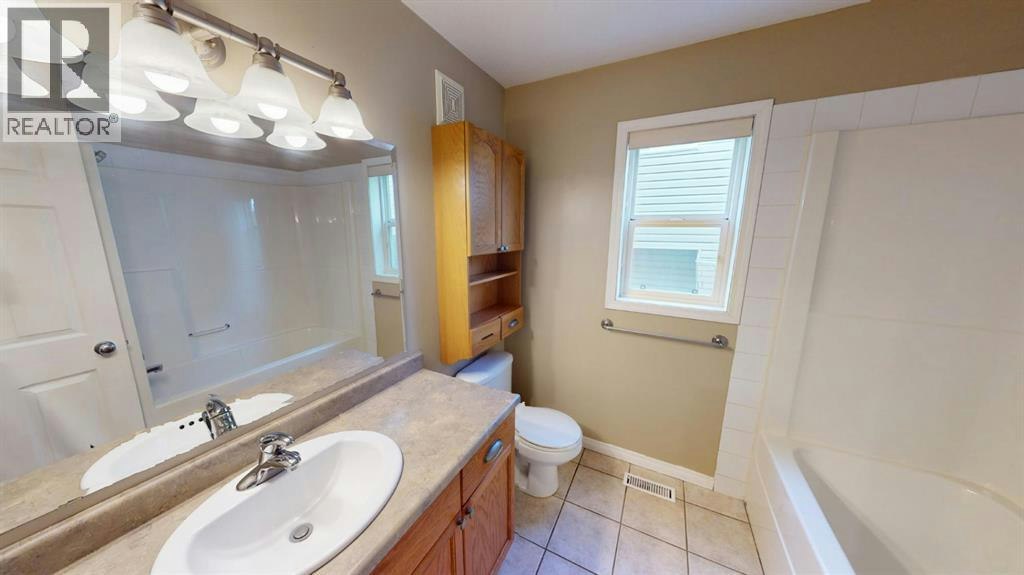 13010 89a Street, Grande Prairie, AB, T8X 1W1 - 12