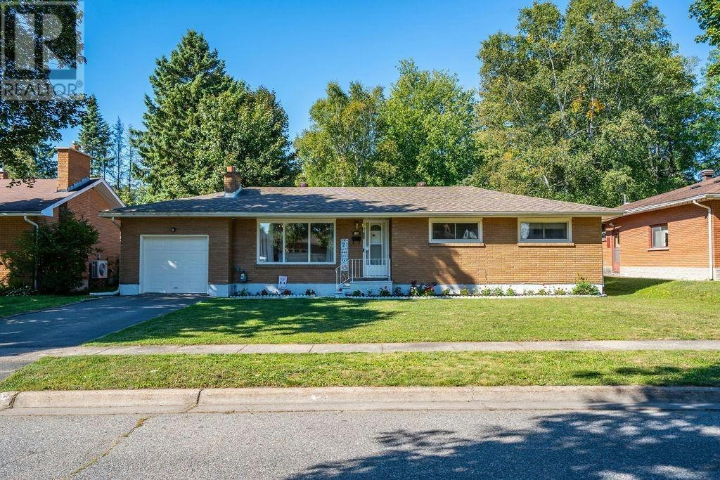 100 Parkdale Drive, Sault Ste. Marie, ON, P6A 4C8