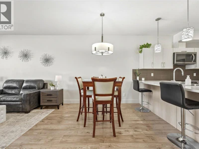 25-933 Mt Robson Place - 4