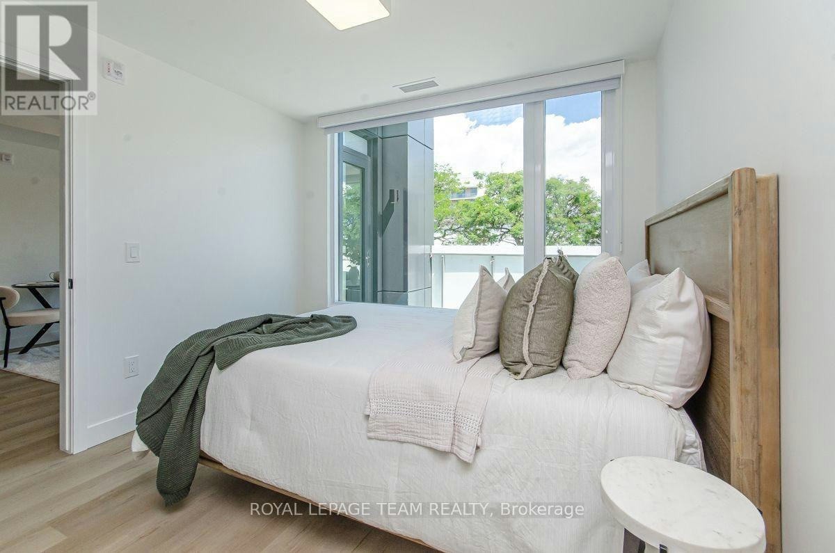 203-398 Roosevelt Avenue, Ottawa, ON, K2A 1Z3 - 7