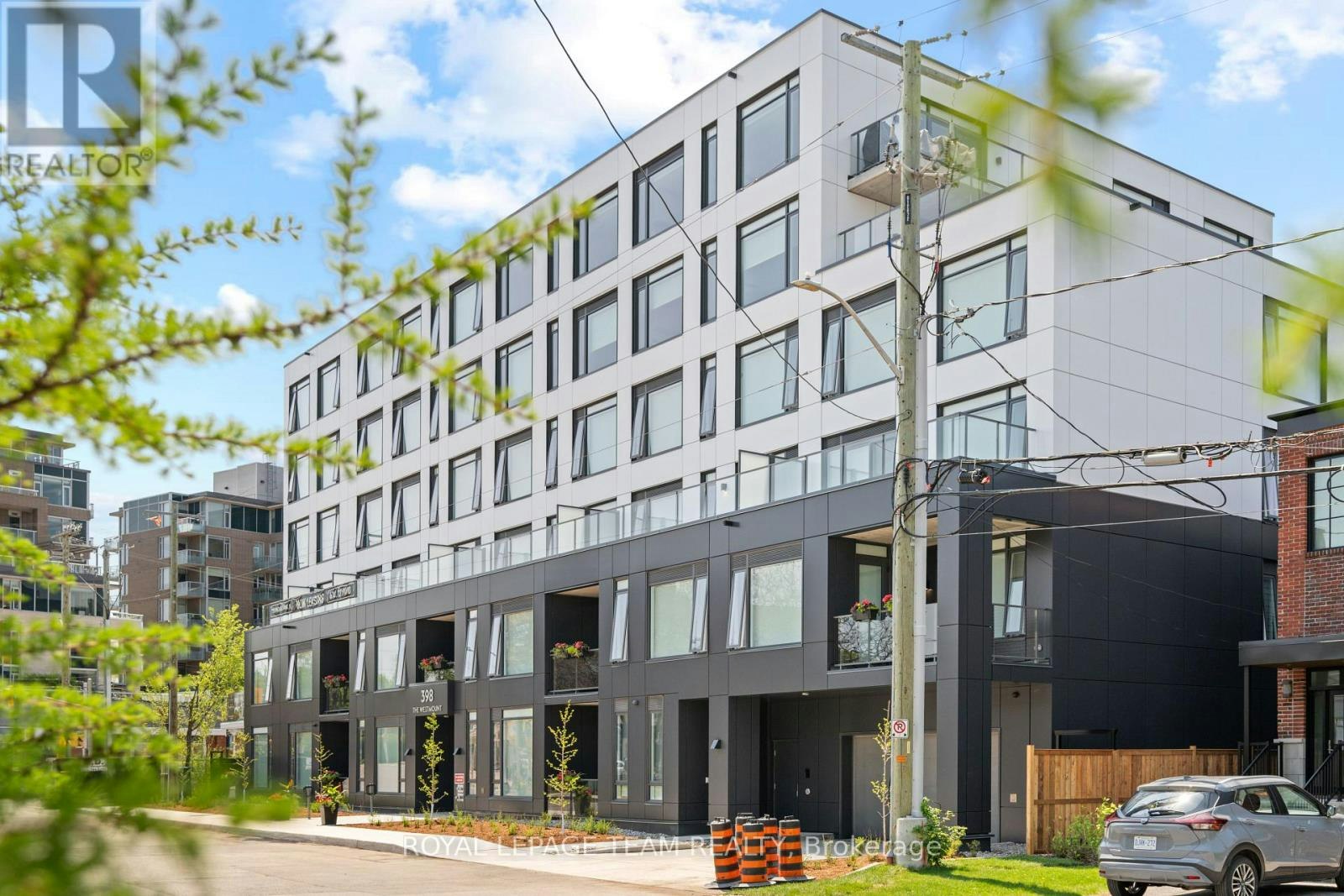 313-398 Roosevelt Avenue, Ottawa, ON, K2A 4J2 - 2